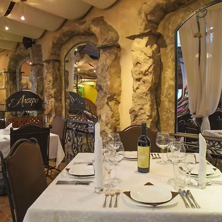 Hotel Alegro Veliko Tárnovo